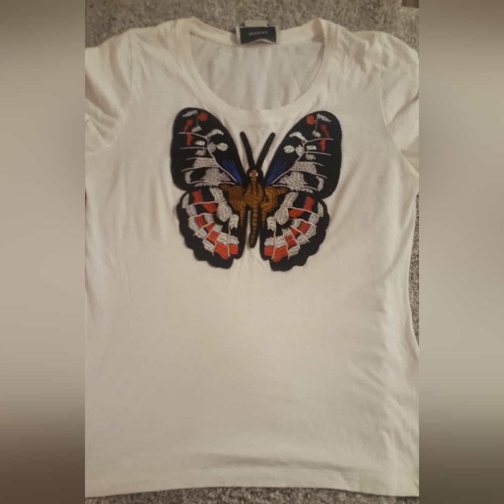 White t-shirt with butterfly